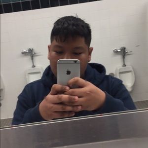 Meet your Posher, Jonathan